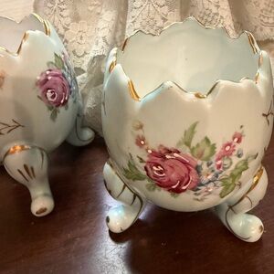 Vintage-Napcoware porcelain footed Egg Floral Vase with Gold Trim Japan